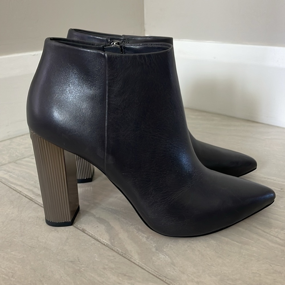 Michael Michael Kors Paloma booties boots size 6.5